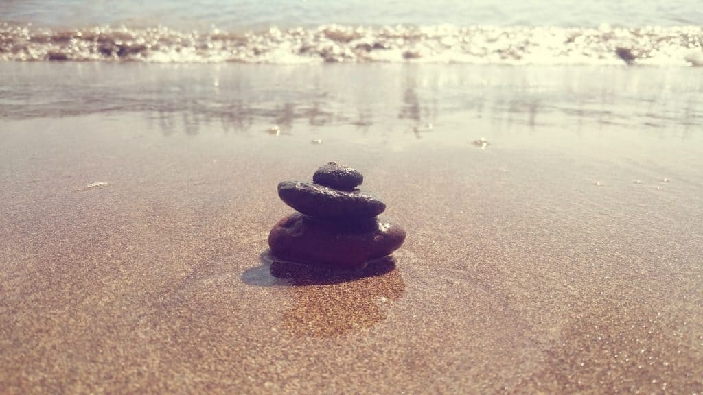 beach-sea-coast-water-sand-rock-488658-pxhere.com